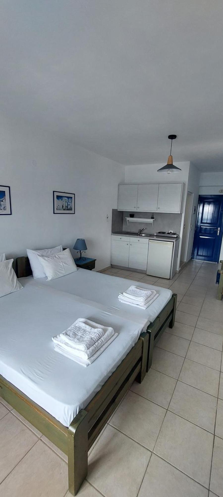 Vrahos Rooms - Studios Alopronia Exterior foto